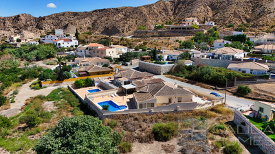 Villa Los Keron : Resale Villa in Arboleas, Almería