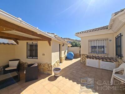 Villa Los Keron : Resale Villa in Arboleas, Almería