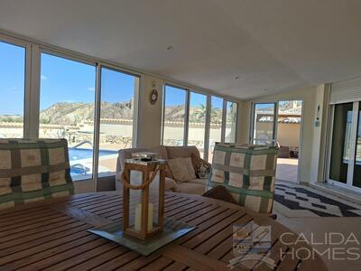 Villa Los Keron : Resale Villa in Arboleas, Almería