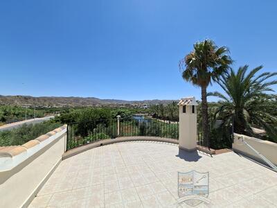 Villa Lua : Resale Villa in Arboleas, Almería