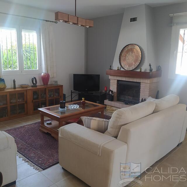 Villa Luna : Resale Villa for Sale in Arboleas, Almería