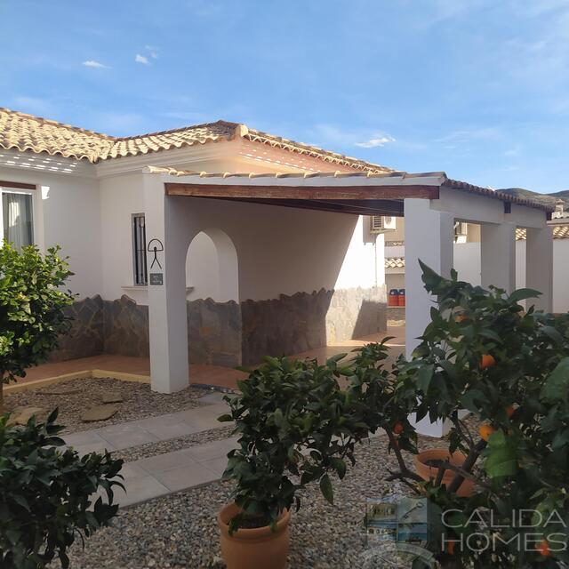 Villa Luna : Resale Villa for Sale in Arboleas, Almería