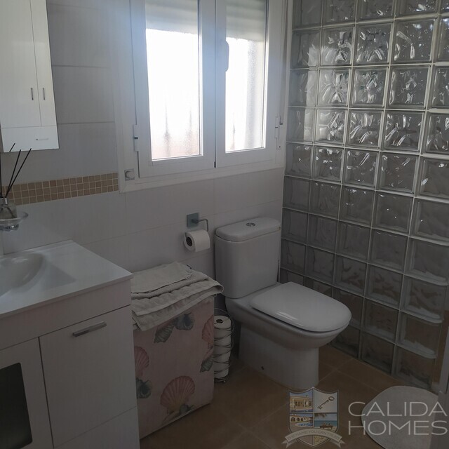 Villa Luna : Resale Villa for Sale in Arboleas, Almería