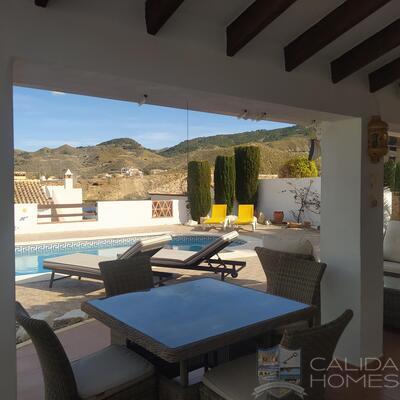 Villa Luna : Resale Villa in Arboleas, Almería