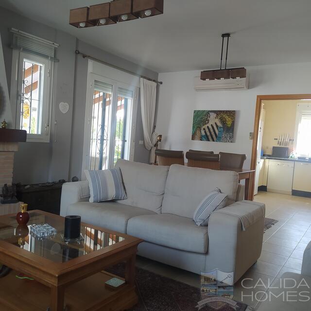 Villa Luna : Resale Villa for Sale in Arboleas, Almería