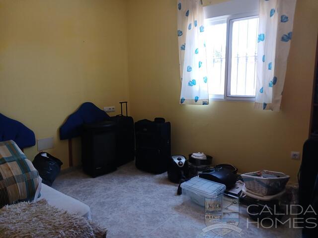 Villa Luna: Resale Villa for Sale in Arboleas, Almería