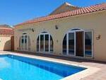Villa Luna: Resale Villa for Sale in Arboleas, Almería