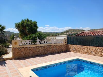 Villa Luna: Resale Villa in Arboleas, Almería