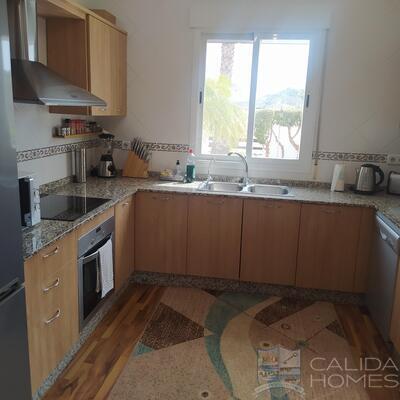 Villa Lupin: Resale Villa in Arboleas, Almería