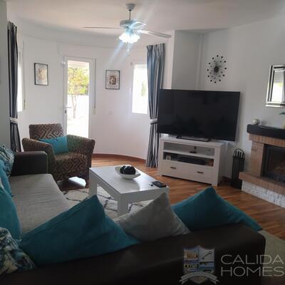 Villa Lupin: Resale Villa in Arboleas, Almería