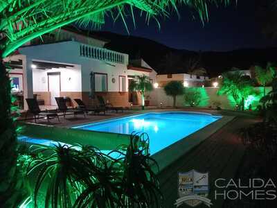 Villa Lupin: Resale Villa in Arboleas, Almería