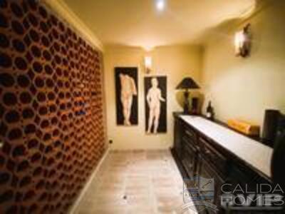 Villa Magnifica : Resale Villa in Vera, Almería