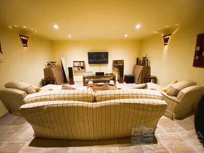 Villa Magnifica : Resale Villa in Vera, Almería