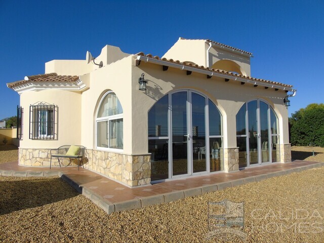 Villa Magnolia : Herverkoop Villa te Koop in Albox, Almería