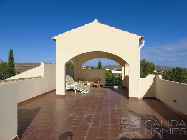 Villa Magnolia : Resale Villa for Sale in Albox, Almería