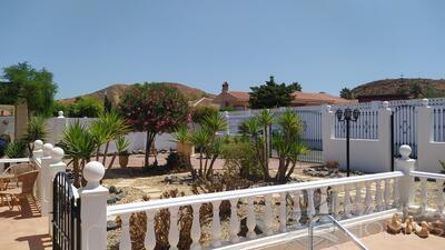 Villa Margarita : Resale Villa in Arboleas, Almería
