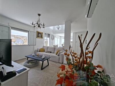 Villa Marshy : Resale Villa in Arboleas, Almería
