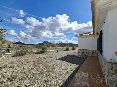 Villa Marvel Arboleas: Resale Villa in Arboleas, Almería