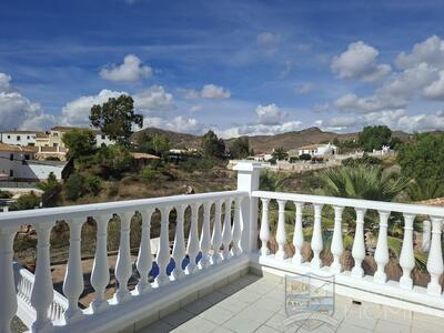 Villa Marvel Arboleas: Resale Villa in Arboleas, Almería