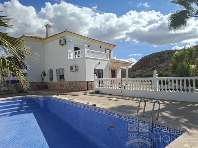 Villa Marvel Arboleas: Revente Villa à vendre à Arboleas, Almería