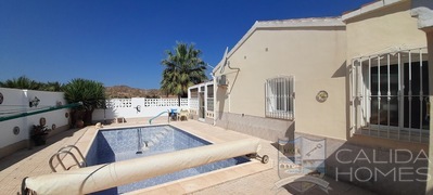 Villa May: Resale Villa in Arboleas , Almería