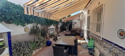 Villa May: Resale Villa in Arboleas , Almería