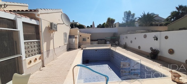 Villa May: Resale Villa for Sale in Arboleas , Almería