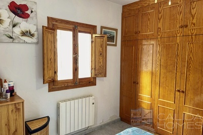 Villa Meridia : Resale Villa in Arboleas, Almería