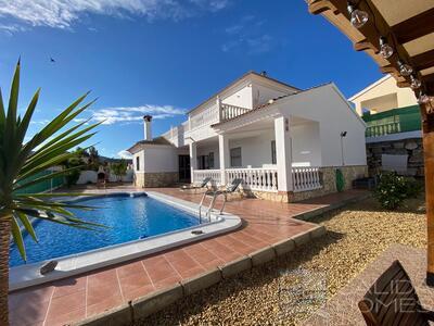 Villa Morgan : Resale Villa in Arboleas, Almería