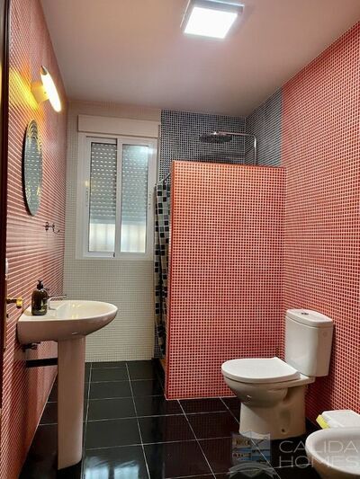 Villa Morgan : Resale Villa in Arboleas, Almería
