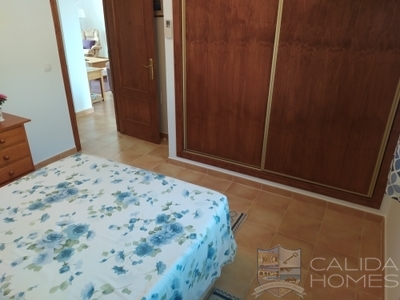 Villa Nectar: Resale Villa in Arboleas, Almería