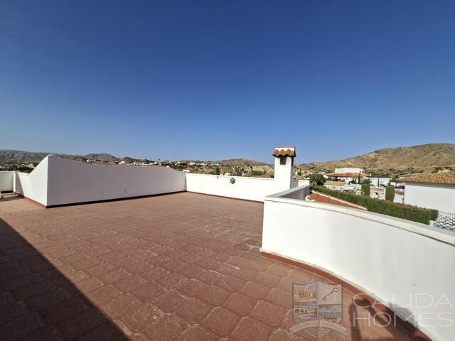 Villa Nueva Vida : Resale Villa for Sale in Arboleas, Almería