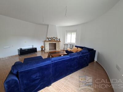 Villa Nuevo Dos : Resale Villa in Chirivel, Almería