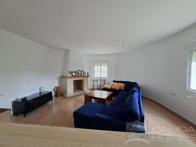 Villa Nuevo Dos : Resale Villa in Chirivel, Almería