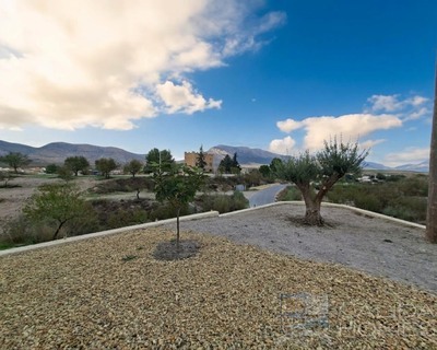 Villa Nuevo Uno : Resale Villa in Chirivel, Almería
