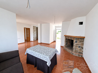 Villa Nuevo Uno : Resale Villa in Chirivel, Almería