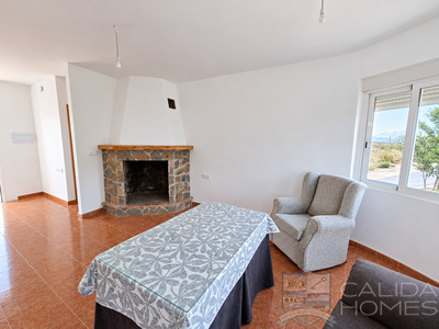 Villa Nuevo Uno : Resale Villa in Chirivel, Almería
