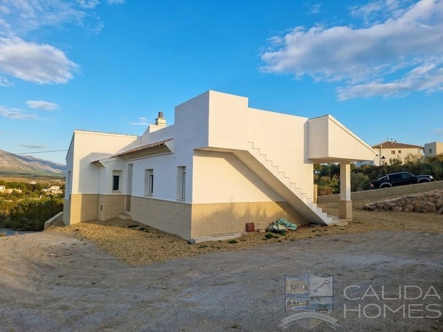 Villa Nuevo Uno : Herverkoop Villa te Koop in Chirivel, Almería