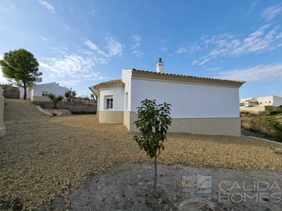 Villa Nuevo Uno : Resale Villa in Chirivel, Almería