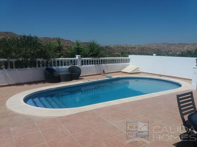 Villa Orchid : Resale Villa for Sale in Arboleas, Almería