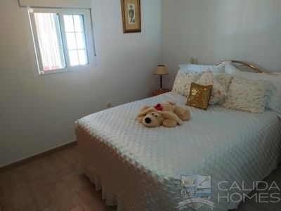 Villa Orchid: Resale Villa in Arboleas, Almería