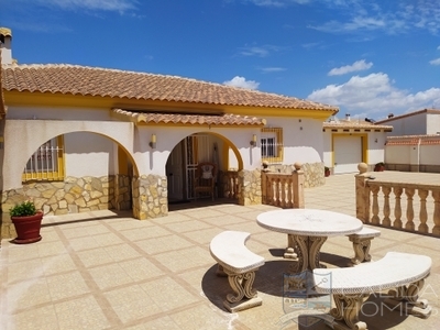 Villa Orchid: Resale Villa in Arboleas, Almería
