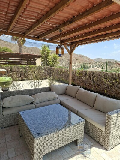Villa Palacio : Resale Villa in Arboleas, Almería