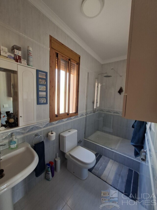 Villa Palacio : Resale Villa for Sale in Arboleas, Almería