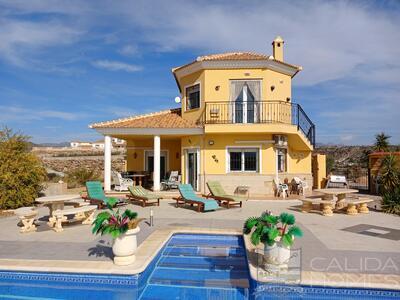Villa Paloma : Resale Villa in Partaloa, Almería