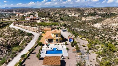 Villa Paloma : Resale Villa in Partaloa, Almería