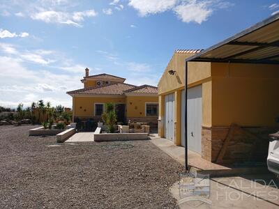 Villa Paloma : Resale Villa in Partaloa, Almería