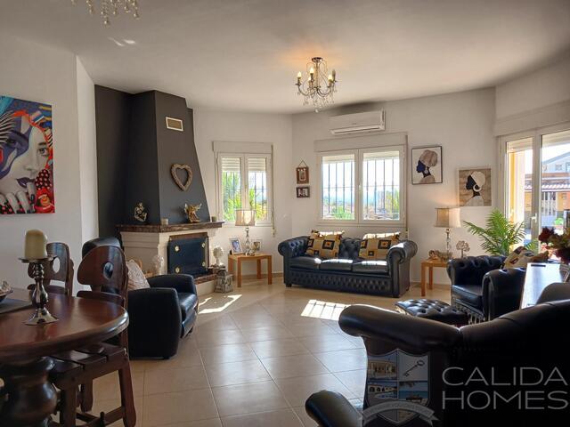 Villa Paloma Vista : Resale Villa for Sale in Partaloa, Almería