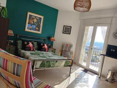 Villa Paloma Vista : Resale Villa in Partaloa, Almería