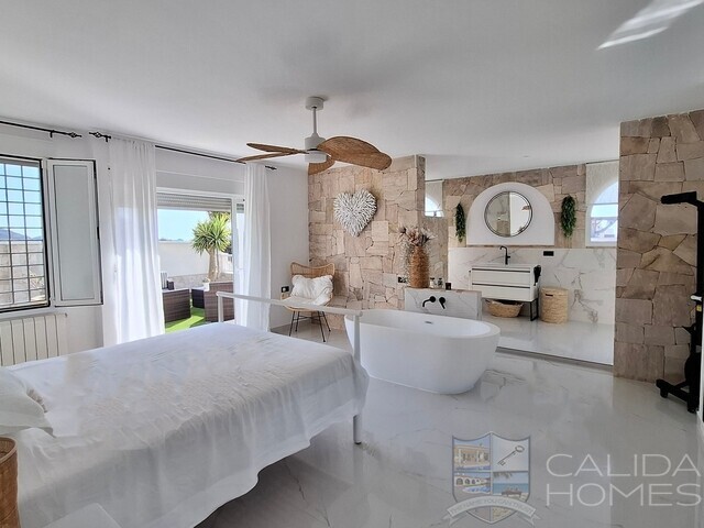 Villa Palomares: Detached Character House for Sale in Palomares, Almería